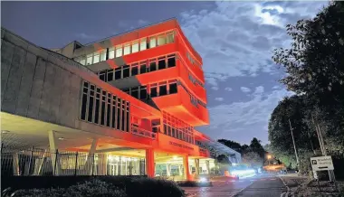  ??  ?? County Hall is one of many buildings lighting up red for the Poppy Appeal.