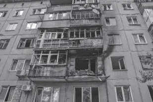  ?? AP Photo/nariman El-mofty ?? A five-story residentia­l building damaged from a rocket attack on a residentia­l area in Kramatorsk, eastern Ukraine on tuesday, July 19, 2022.