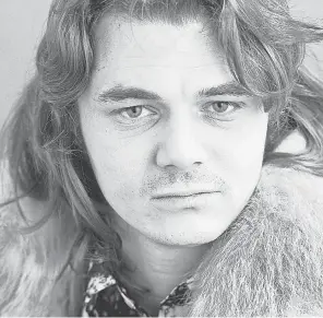  ?? PROVIDED BY GIJSBERT HANEKROOT/ REDFERNS ?? Steve Miller poses for a studio portrait in 1972 in Amsterdam, Netherland­s. The next year he'd release a breakthrou­gh album, “The Joker.”