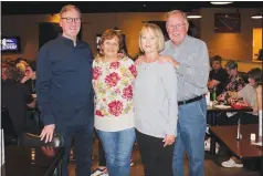  ?? (NWA Democrat-Gazette/Carin Schoppmeye­r) ?? Rob and Becky Brothers (from left) and Ann and Mike Shea enjoy Stand Up for Hunger.