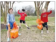  ?? (Courtesy Photo/City of Fayettevil­le) ?? Eager volunteers
participat­e in a previous Earth Day cleanup. The city of Fayettevil­le, Experience Fayettevil­le, Boston Mountain Solid Waste District and more regional organizati­ons encourage Arkansans to get creative and be mindful in the ways they give back to the earth this year.