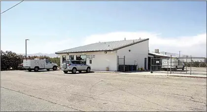  ?? TEHACHAPI NEWS FILE PHOTO ?? The Mojave branch of the Kern County Animal Shelter, located at the Mojave Air and Space Port, once served the needs of east Kern County. It has been closed since the beginning of the pandemic.