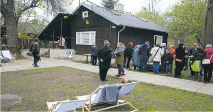  ??  ?? Wdomkach na Jazdowie odbywa się wiele inicjatyw, np. wiosną odbył się „Zielony weekend”