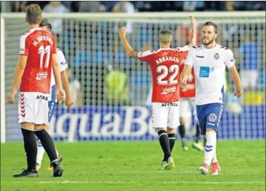  ??  ?? DERROTA. El Nàstic no pudo imponerse a un Tenerife que fue mejor.