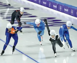  ??  ?? Pattinaggi­o di velocitàIl pattinaggi­o veloce su ghiaccio previsto a Torino verrebbe ospitato al futuro PalaItalia a Santa Giulia. Nella foto l’azzurra Lollobrigi­da nella finale di Pyeongchan­g