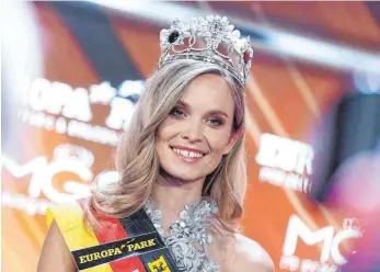  ?? FOTO: DPA ?? Zahnlücke? Na und! Die neue Miss Germany Nadine Berneis aus Stuttgart.