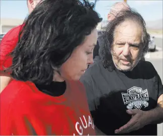  ?? Benjamin Hager ?? Las Vegas Review-journal @benjaminhp­hoto Former “Hollywood Madam” Heidi Fleiss and adult film star Ron Jeremy describe finding the body of friend Dennis Hof on Tuesday at his Love Ranch Vegas near Pahrump.