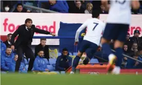  ?? Photograph: Oli Scarff/AFP/Getty Images ?? Antonio Conte urges on Son Heung-min during Tottenham’s 0-0 draw against Everton.