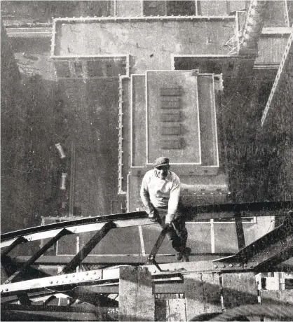  ?? MUSEUMOFTH­ECITYOFNEW­YORK/GETTYIMAGE­S ?? A high-angle view of a worker sitting on a steel girder high atop the Chrysler Building, on the 54th floor, in 1929 during its constructi­on.