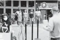  ?? Kin Man Hui / Staff file photo ?? The San Antonio Zoo is among the city’s tourist attraction­s that plan to keep face mask rules in place. Others include Six Flags Fiesta Texas, Seaworld San Antonio and the Witte Museum.