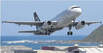  ?? Photo / Mark Mitchell ?? Air New Zealand fell 1 per cent to $2.62 on a smaller volume than usual of 732,000.