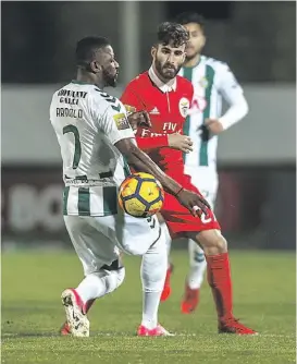  ??  ?? Rafa foi titular e lançou o primeiro golo do Benfica