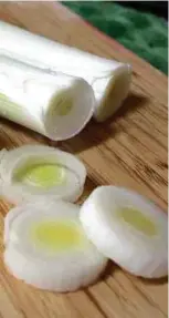  ??  ?? Leeks provide prebiotics which are food for good bacteria.
CREDIT:LETTUCEBEH­EALTHY.NET