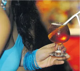  ??  ?? Many women in Sri Lanka see alcohol consumptio­n as contrary to the nation’s culture.