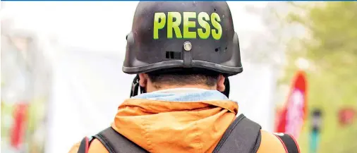  ?? ?? Over 100 journalist­s have lost their lives in Gaza since 7 October. UN Unsplash/Engin Akyurt News