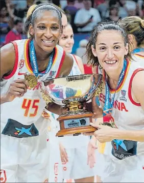  ?? FOTOS: FEB ?? Las masculina se colgó el oro en el Mundial de China de 2019 y la femenina hizo lo mismo en el Eurobasket 2019 de Francia