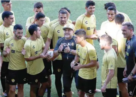  ?? | AP ?? El argentino llevó a cabo su primer entrenamie­nto con los jugadores de su nuevo plantel.