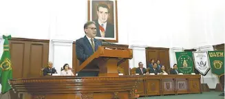  ??  ?? El secretario de Movilidad, Raymundo Martínez Carbajal, destacó el trabajo realizado en conjunto con la universida­d mexiquense.