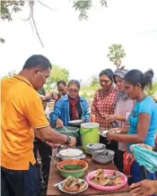  ??  ?? Sorghum Moringa and Fish Lunch