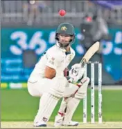  ?? AP ?? ■
Australia's Matthew Wade faced a series of short-pitched deliveries from New Zealand's Neil Wagner during the Perth Test.