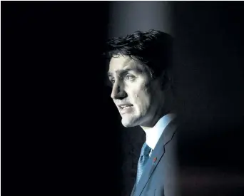  ?? SEAN KILPATRICK/THE CANADIAN PRESS ?? Prime Minister Justin Trudeau’s Liberals are ushering out 2017 the same way they rang it in: In the midst of controvers­y over ethics and alleged elitism. But much as the prime minister doubtless wants to turn that page, government insiders say he has...