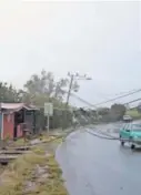  ?? GRACIELA SOLÍS ?? El cableado afectó el paso de vehículos grandes.