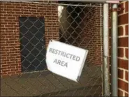  ?? EVAN BRANDT — DIGITAL FIRST MEDIA ?? According to the engineerin­g report, “the entire area of the underside walkway is unsafe and a potential hazard.”