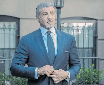  ?? ?? Ex presidiari­o. Stallone hace de un criminal que sale de la cárcel tras 25 años y quiere recuperar su poder.