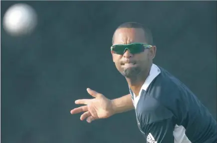  ??  ?? Robin Peterson gets his eye in during a practice session before SA’s opening World T20 clash against Zimbabwe in Hambantota today.