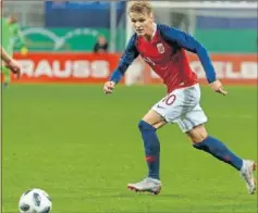  ??  ?? NORUEGA. Odegaard brilla en Holanda y jugará contra España.