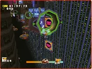  ??  ?? » [Dreamcast] Flying allows Tails to take shortcuts, keeping him one step ahead of whoever he’s racing at the time.