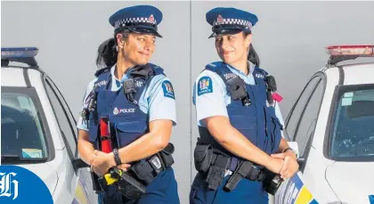  ?? Photo / Stephen Parker ?? Kylie Cardon (left) and Bronwyn Allen, who have been assigned to different policing department­s, say they have got each other’s backs.