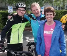  ??  ?? Stephen and Pauline Gallagher with Taoiseach Enda Kenny.