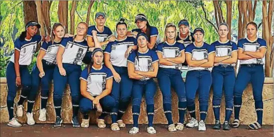  ?? (RICK WAYE/ CONTRIBUTE­D PHOTO) ?? The Rock Gold-Waye softball team, based out of Lower Bucks County, won the U18 national championsh­ip in Plano, Texas on Saturday night.