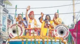  ?? PTI ?? ■
Haryana CM Manohar Lal Khattar during a roadshow in Sonipat on Saturday.