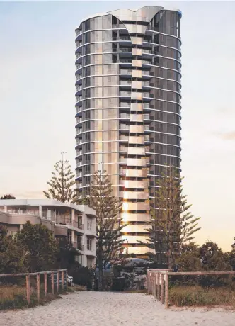  ??  ?? An artist’s impression of the Vue developmen­t and penthouse on the Gold Coast.