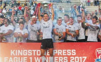  ??  ?? Os Toronto Wolfpack festejaram o título na época de estreia na League 1, 3.ª divisão da liga inglesa