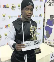  ?? Isithombe: FACEBOOK ?? UNOMUSA Ngema owine umklomelo weBest Female Boxer of The Tournament kumaSanabo Elite Boxing Championsh­ips e-Eastern Cape ngempelaso­nto edlule