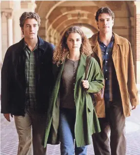  ?? TLP ?? Felicity (Keri Russell) was caught in a love triangle with Ben (Scott Speedman, left) and Noel (Scott Foley). Ah, yes, that reminds us of college.
