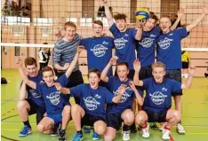  ?? Foto: Schlickenr­ieder ?? Das U18 Team des TV Mering: hinten von links Patrick Eder, Timo Eder, Robin Dem mel, Oskar Herz und Lucas Hoppe. Vorne von links Stefan Waschek, Philipp Penovici, Emil Mering, Felix Gerle und Henrik Dresemann.