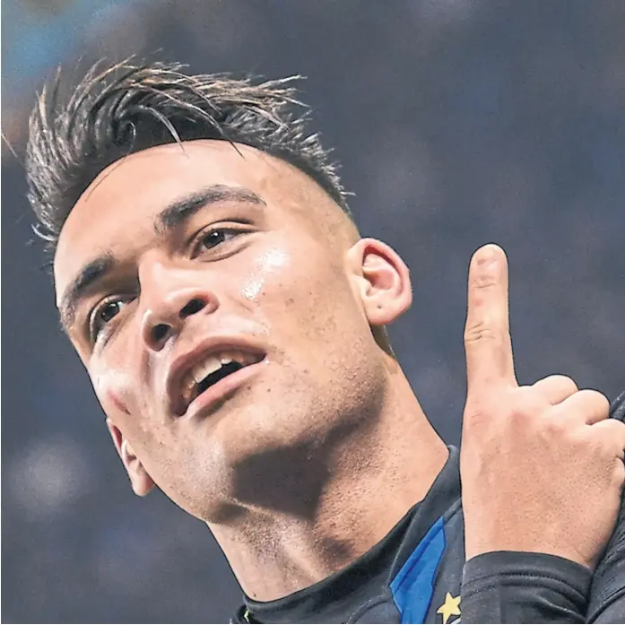  ?? MiguEl MolinA / Afp ?? Lautaro con los colores de Inter, pero pendiente de Racing: “Sigo la campaña con mucha expectativ­a, siempre escucho las transmisio­nes hasta la madrugada”