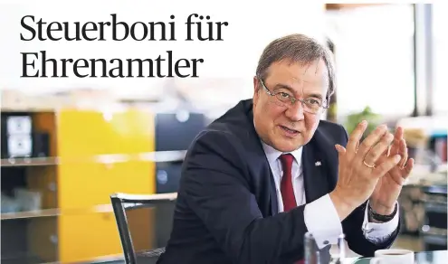  ?? FOTO: ANDREAS KREBS ?? NRW-Ministerpr­äsident Armin Laschet zu Gast bei der Rheinische­n Post.