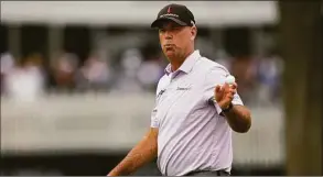  ?? Sue Ogrocki / Associated Press ?? Stewart Cink waves after making a putt on the eighth hole during the final round of the PGA Championsh­ip on Sunday.