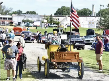  ?? JESI YOST - FOR MEDIANEWS GROUP ?? A 1917Ford Roadster drives through Boyertown Community Park during the 55th Annual Duryea Day on Saturday.