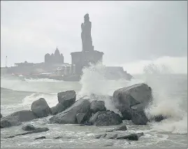  ??  ?? Big waves were seen in the Arabian Sea, in Kanyakumar­i on Saturday as the storm approached.