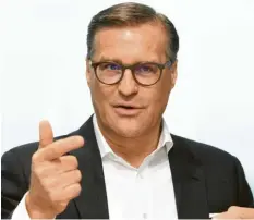  ?? Foto: Marcus Merk ?? Der gebürtige Berliner Olaf Berlien, 58, ist seit 2015 Chef des Osram‰Konzerns. Das Unternehme­n gehörte einst zu Siemens und wurde übernommen.