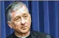  ?? RICH SAAL / THE STATE JOURNAL-REGISTER (SPRINGFIEL­D, ILL.) ?? Cardinal Blase Cupich, event host, was Pope Francis’ first major U.S. appointmen­t.