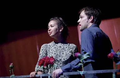  ??  ?? Prove Nadine Sierra e Alek Shrader in «West Side Story» diretto da Antonio Pappano