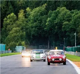  ??  ?? Below right: MGB in front, GT40 coming up behind – the Six Hours has it all