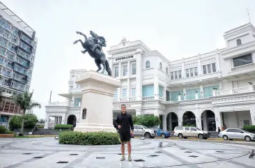  ??  ?? THE MUSEUM facade with Pagan’s statue of General Delgado